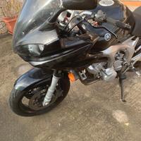 Yamaha FZ6 Fazer S1 incidentata