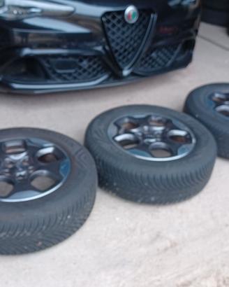 CERCHI E GOMME JEEP RENEGADE R16