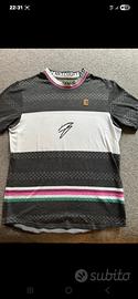 Maglia Nike autografata Jannik Sinner a mano.