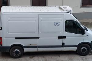 Furgone frigo Renault Master passo lungo