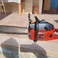 Motosega SEMINUOVA Utilizzata poco