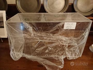 Teca-vetrina in plexiglass per oggetti di valore