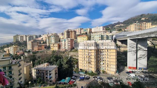 3 LOCALI A GENOVA