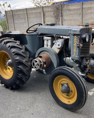 Trattore a testa calda LANDINI modello Vélite
