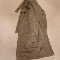 Trench con cintura marca Fay