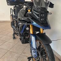 Suzuki V-Strom 800 de Akrapovick