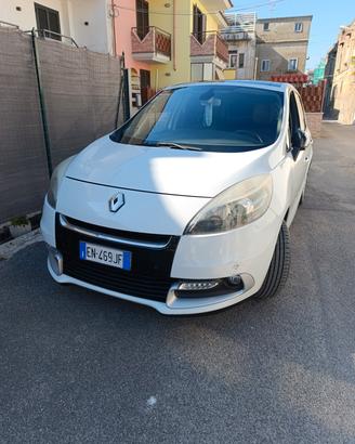 Renault Scenic 1,600 130 CV 