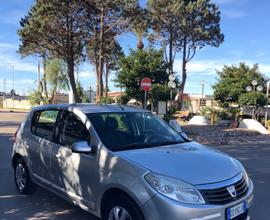 Dacia Sandero 1.4 8V GPL Lauréate