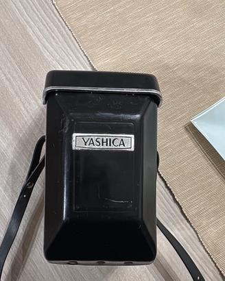 fotocamera da collezzione yashica mat-124G