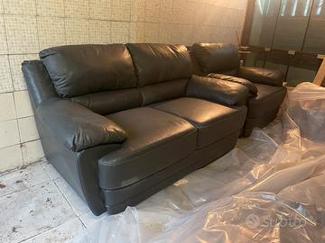 Divano/poltrona pelle nera