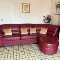 Divano in pelle bordeaux Max relax e cuscini vellu