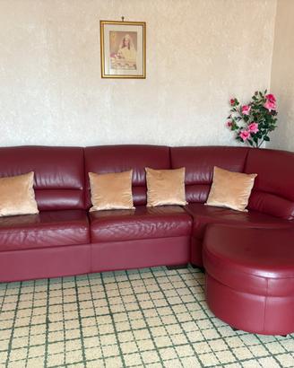Divano in pelle bordeaux Max relax e cuscini vellu