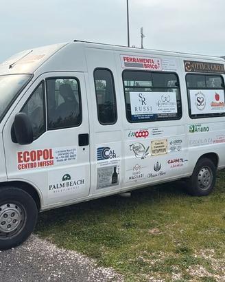 Pulmino mini bus 15 posti