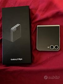 Samsung Galaxy Z Flip 6 - 256GB - PARI AL NUOVO