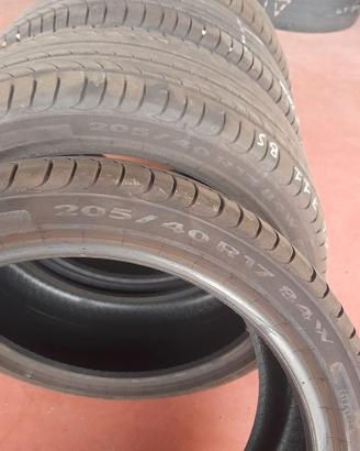 Treno pneum. estivi 205/40 R17 Pirelli Powergy