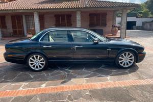 Jaguar XJ 2.7 D V6 cat Executive autom.(207cv)