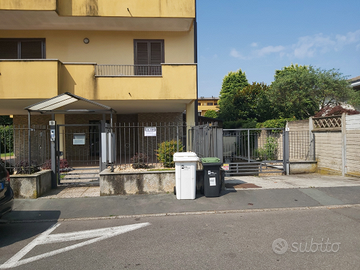 Box+locale adiacente