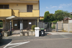 Box+locale adiacente