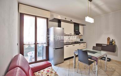 BILOCALE CON BALCONE, BOX E CANTINA!!!
