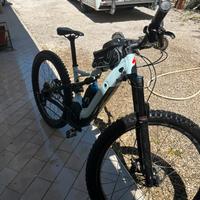 Ebike specialized turbo levo taglia m
