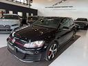 volkswagen-golf-gti-performance-2-0-tsi-3p-blue