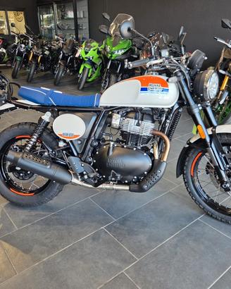 Royal Enfield Interceptor Bear 650 Promo