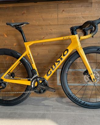 GUSTO COBRA EVO DB SPORT 105 Di2 FULL CARBON GOLD