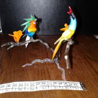 Coloratissimi pappagalli in vetro di Murano