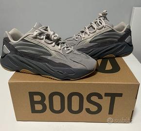 Adidas Yeezy Boost 700 V2 Tefra 44