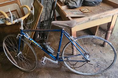 bicicletta da corsa vintage bianchi 