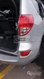 Toyota rav 4 2.2 136cv ricambi