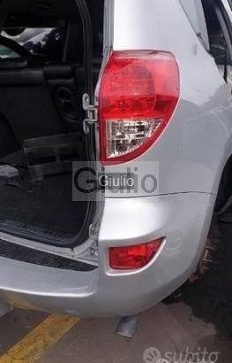 Toyota rav 4 2.2 136cv ricambi