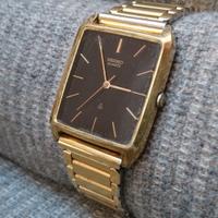 Orologio al quarzo placcato oro Seiko Chariot