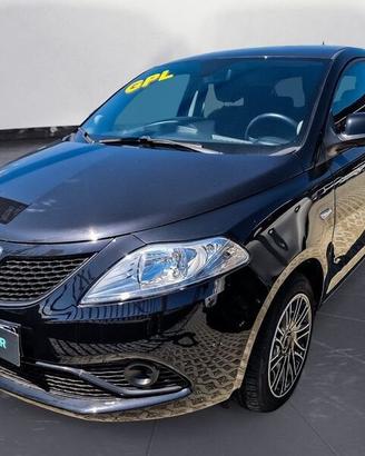 Lancia Ypsilon III 2015 5 Porte 1.2 Ecochic 6...