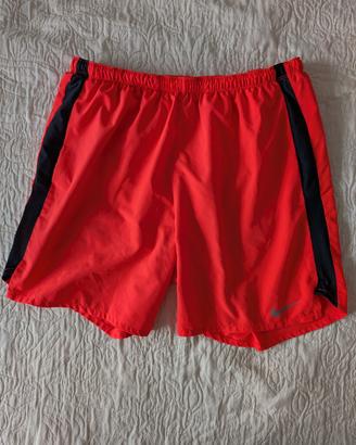 pantaloncini Nike tg. L