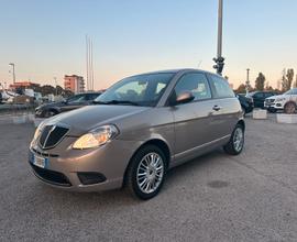 Lancia Ypsilon 1.3 Mjet DIVA 75 CV