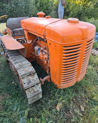 Trattore a cingoli Fiat 25C