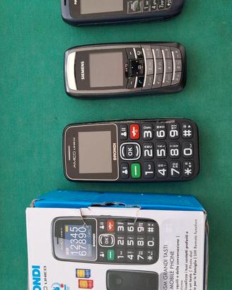 3 telefoni cellulari
