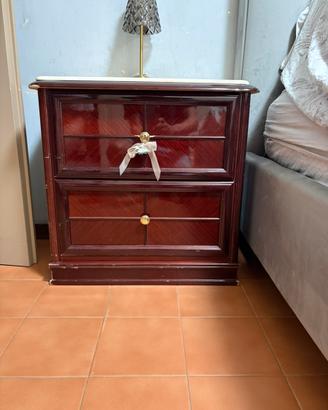Coppia di comodini e trittico