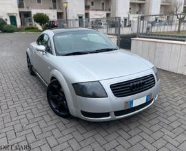 Audi TT Coupé 1.8 T 20V 179 CV S LINE,FULL