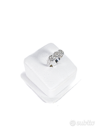 Anello trilogy con diamanti