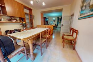 Via grande con cortile