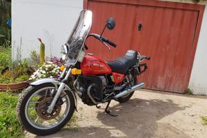 Moto Guzzi 350 custom