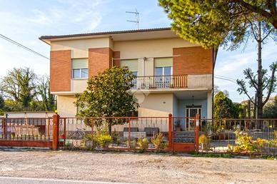 3 LOCALI A SANT'ELPIDIO A MARE