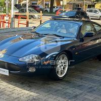 JAGUAR XK8 4.0 Coupé