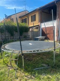 Trampolino elastico