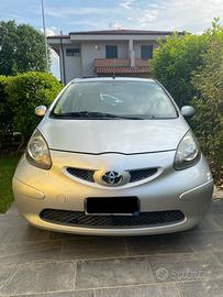 TOYOTA AYGO 990 cilindrata, 50 cv, BENZINA