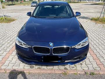 Bmw 320 berlina blu
