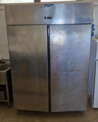 Frigo frefrigerato a 2 ante