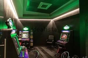 Negozio luminoso e ristrutturato